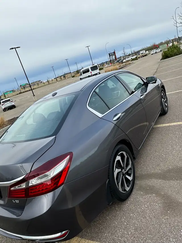 Honda Accord EXL 2016 V6 - Photo 6