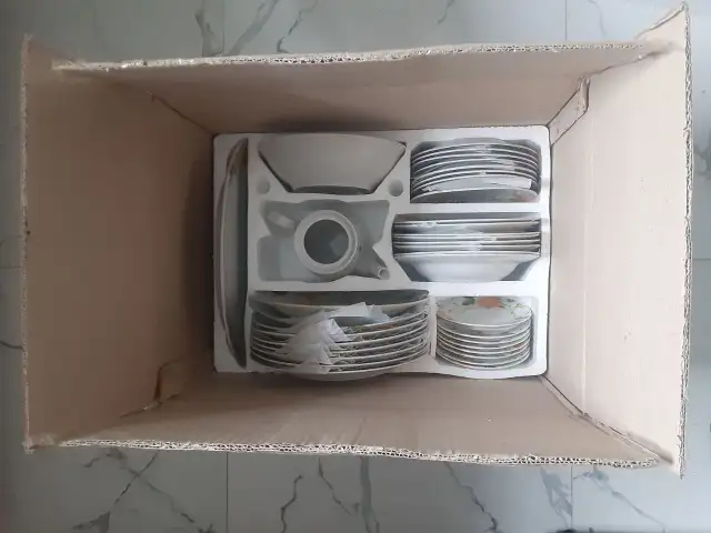BRAND NEW (Never used) 47 Pieces Dinnerware Set - Photo 3