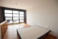 CONDO LOFT HAUT DE GAMME - PETITE ITALIE - Photo 3