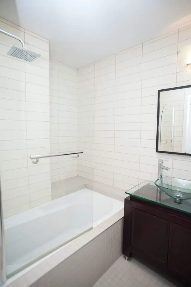 CONDO LOFT HAUT DE GAMME - PETITE ITALIE - Photo 5