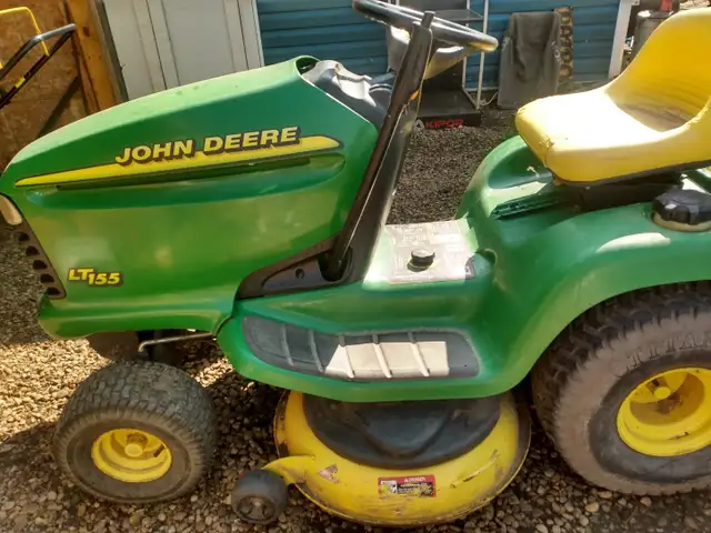 assorted lawn tractors STRIPPED FOR PARTS! - Photo 2