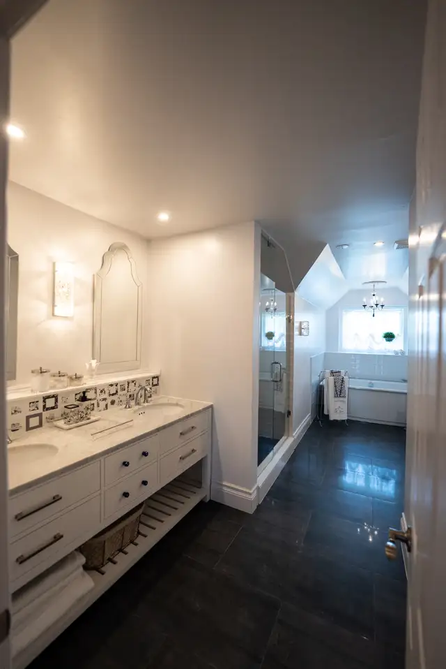 Executive House Fully Furnished and Equipped - Photo 9