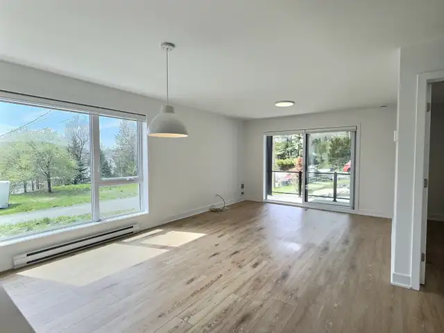 4 1/2 haut de gamme   vue sur la montagne 1 mois GRATUIT - Photo 3
