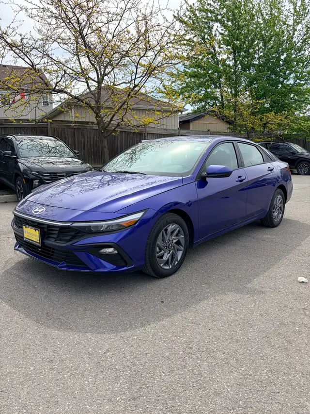 2024 Hyundai Elantra Preferred IVT