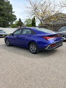 2024 Hyundai Elantra Preferred IVT - Photo 3