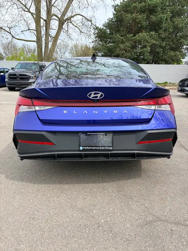 2024 Hyundai Elantra Preferred IVT - Photo 5