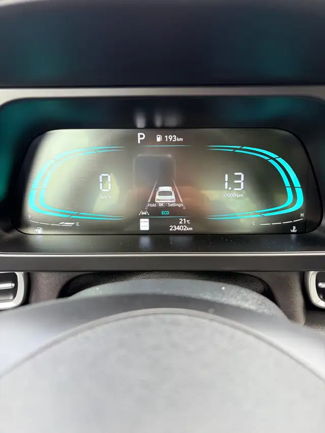 2024 Hyundai Elantra Preferred IVT - Photo 10