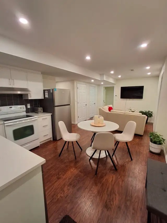 Brand new Legal Suit -  Room for rent - Photo 5