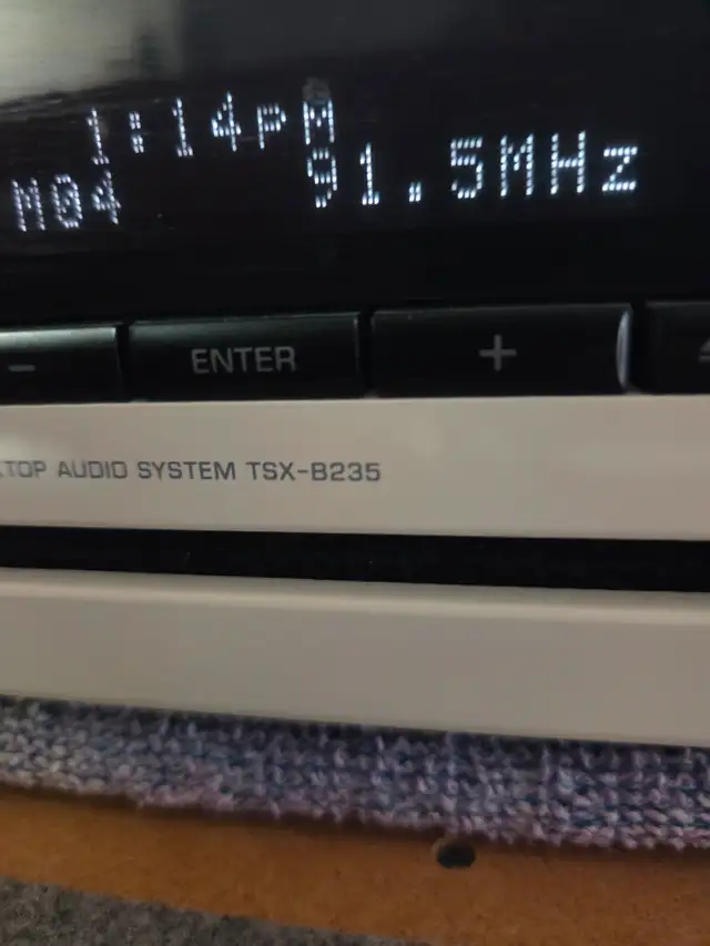 Excellent hi-fi pieces. - Photo 2