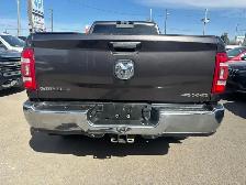 2022 RAM 3500 LARAMIE 4X4 / 8 FT BOX / ONE OWNER ACCIDENT FREE - Photo 4