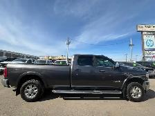 2022 RAM 3500 LARAMIE 4X4 / 8 FT BOX / ONE OWNER ACCIDENT FREE - Photo 6