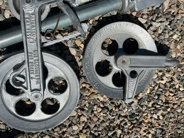 2 vintage clothing lines and hardware - Photo 3