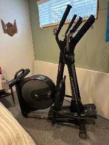 NordicTrack folding AudioStrider 800