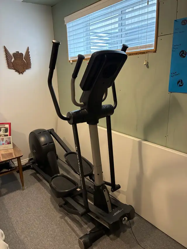 NordicTrack folding AudioStrider 800 - Photo 6