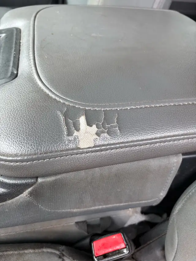 2018 Ram 1500 Express  5.7 hemi 6 speed auto Needs work - Photo 9