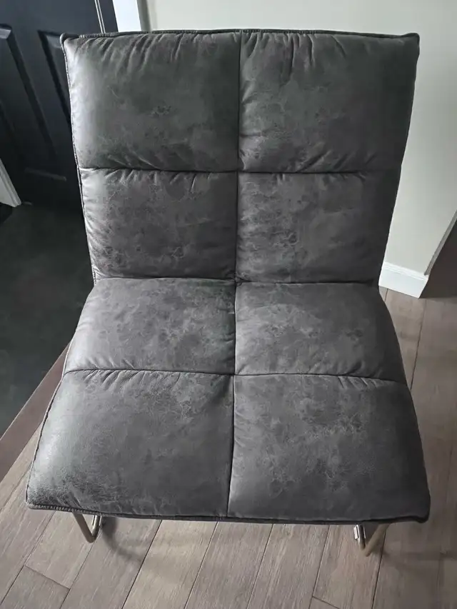 Accent Chair - Photo 5