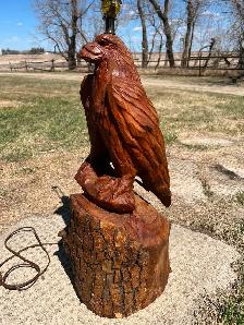 Beautiful Carved eagle lamp - Photo 3