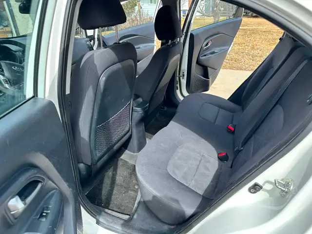 2013 KIA RIO-LOW KM - Photo 6