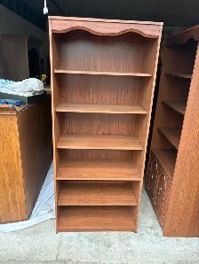 Free delivery used Wooden Bookshelf with 6 Shelves - Photo 3