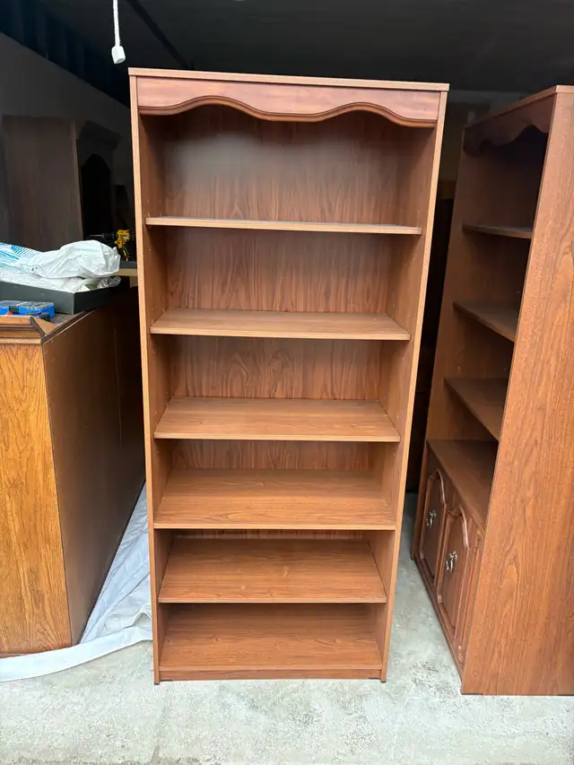 Free delivery used Wooden Bookshelf with 6 Shelves - Photo 4