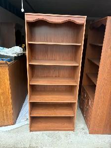 Free delivery used Wooden Bookshelf with 6 Shelves - Photo 4