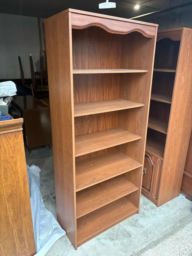 Free delivery used Wooden Bookshelf with 6 Shelves - Photo 6