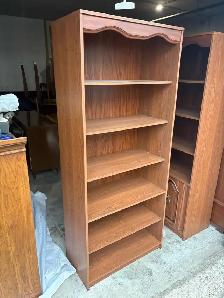 Free delivery used Wooden Bookshelf with 6 Shelves - Photo 6