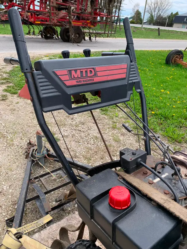 MTD Snowblower - Photo 2