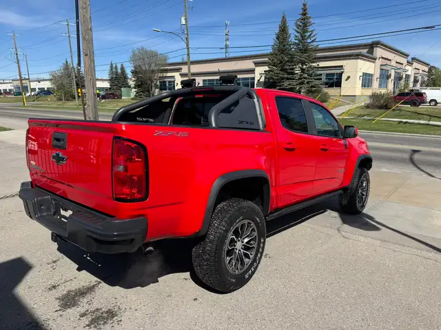 2018 Chevrolet Colorado ZR2 - Photo 4