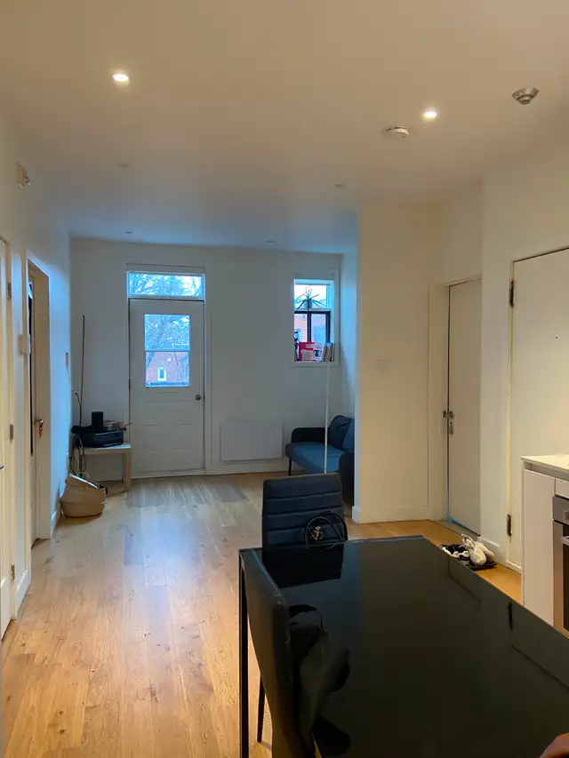 Room for rent in 3 bedroom, 1 bathroom apartment - Photo 11