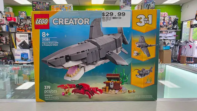 LEGO Creator Fierce Shark with a Treasure Chest - BRAND NEW