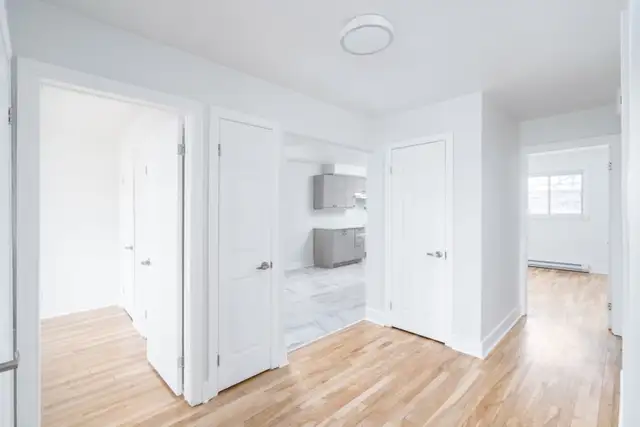 Bright & Spacious 5½ Apartment for Rent