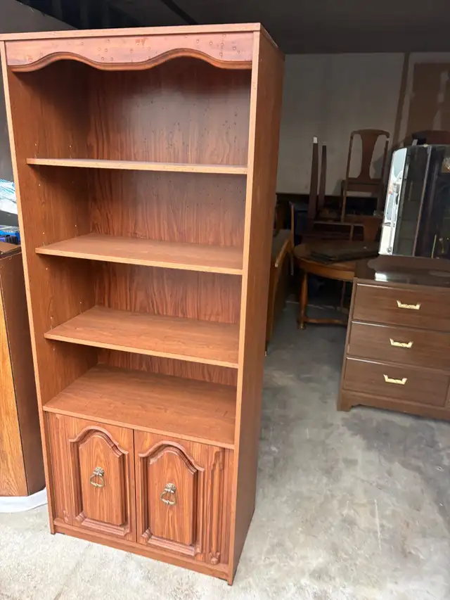 Free delivery used Wooden Bookcase with Cabinet - Photo 3