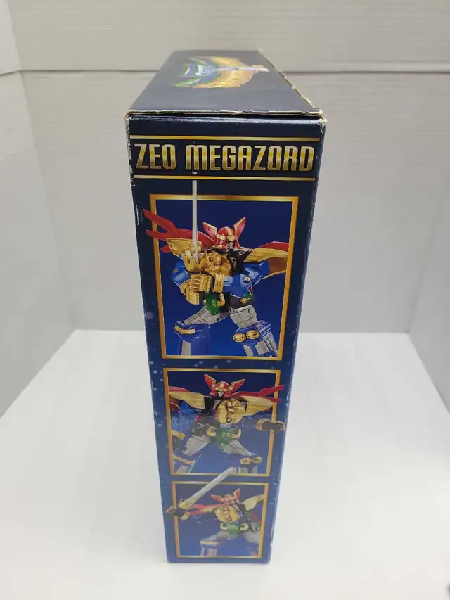 Power Rangers ZEO Megazord - Photo 3