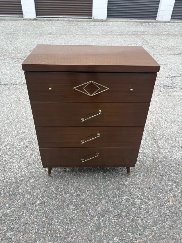 Free delivery used Vintage 4-Drawer Dresser - Photo 2