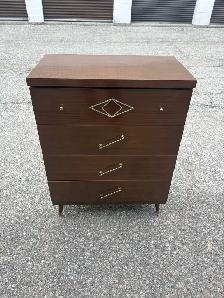 Free delivery used Vintage 4-Drawer Dresser - Photo 2