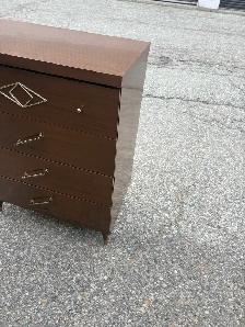 Free delivery used Vintage 4-Drawer Dresser - Photo 3