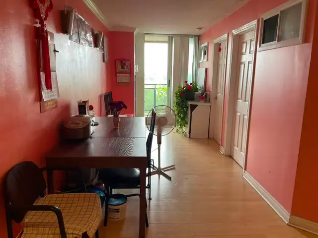 good location has a master room for rent