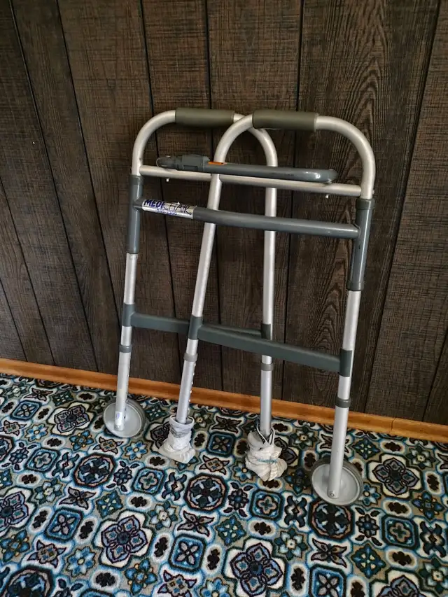 Walker for sale - Photo 3