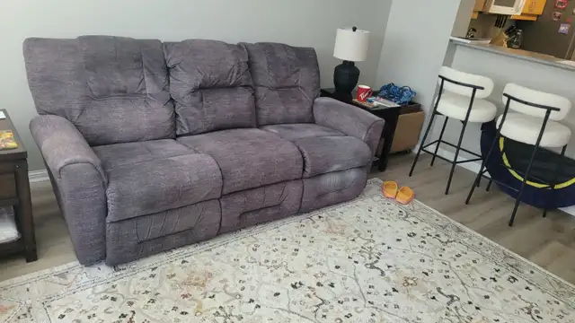 Free sofa. - Photo 2