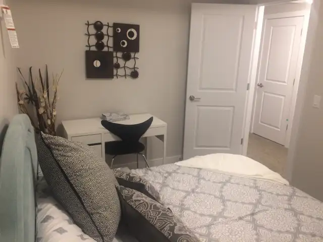 NEW FURNISHED 2 BEDROOM BASEMENT! LEGAL SUITE! - Photo 5