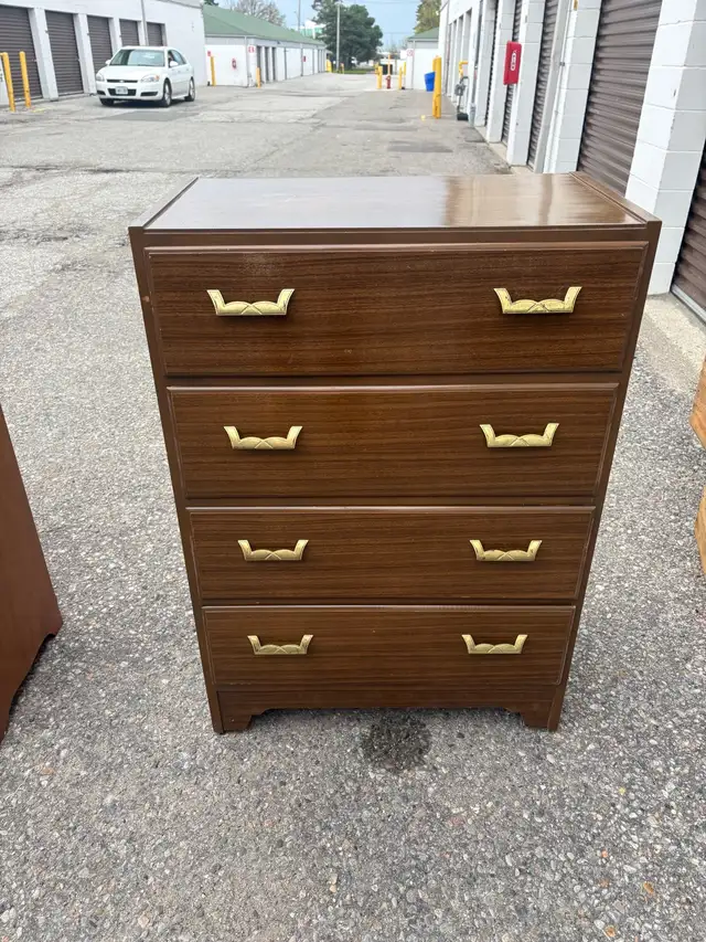Free delivery used vintage Brown 4-Drawer Dresser - Photo 2