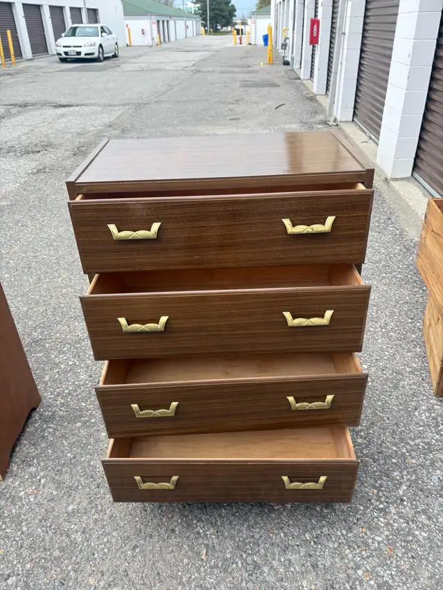 Free delivery used vintage Brown 4-Drawer Dresser - Photo 8