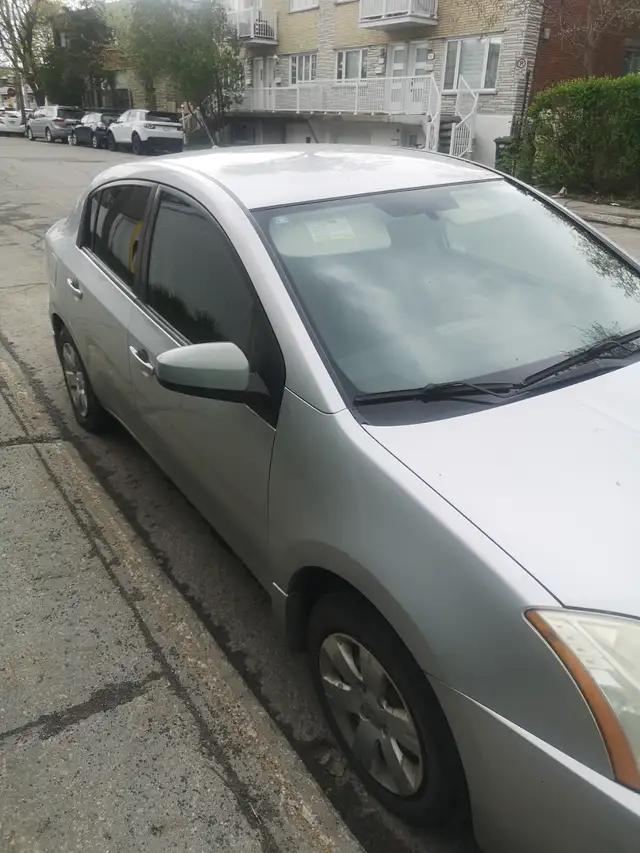 Nissan Sentra en bon état à vendre - Photo 2