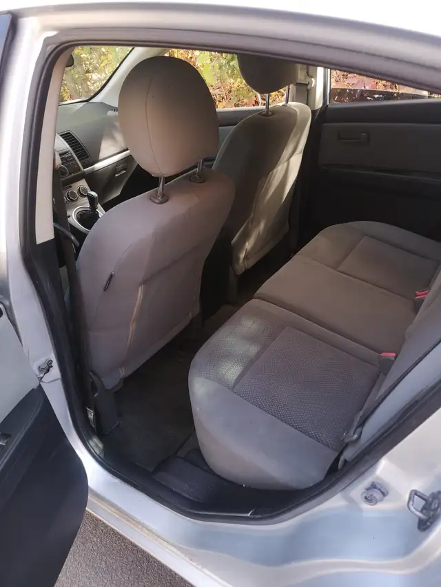 Nissan Sentra en bon état à vendre - Photo 5