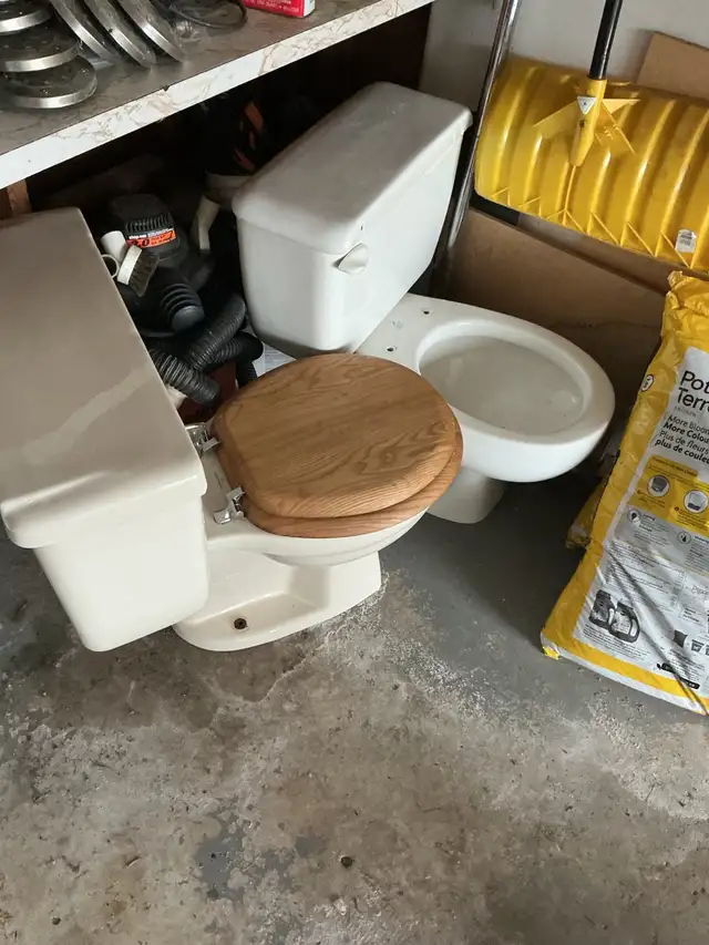 toiletss