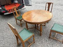 Free delivery antique Oak Dining Table and Chairs Set - Photo 6