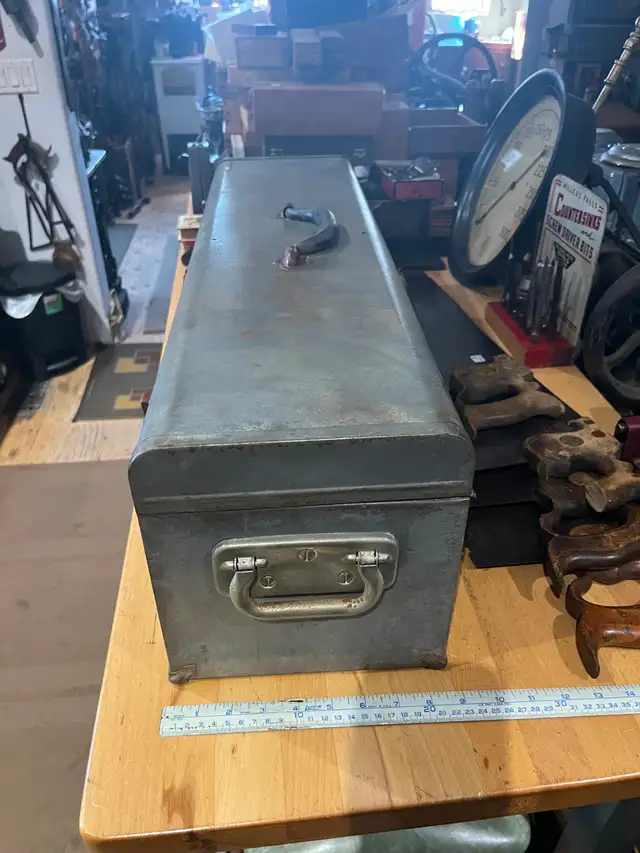 Vintage 1950's Craftsman 6517 Toolbox - Photo 2
