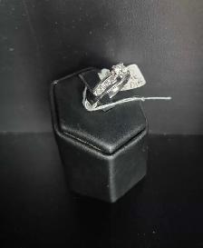 SZ 6 ladies 14k diamond ring (28120062) - Photo 2