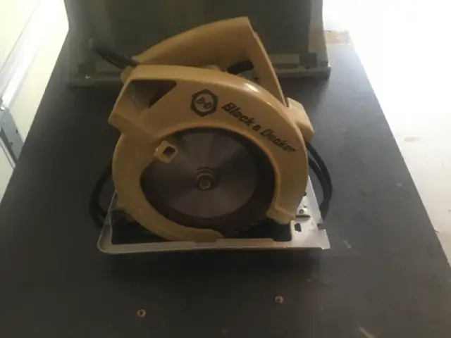 CIRCULAR SAW